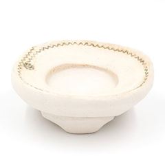 Bild von Keramikständer Heilkräuterkerze, rund, weiss, zickzack