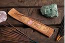 Bild von Namaste mit Rosenquarz Holzhalter für Räucherstäbchen