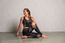 Bild von Yoga-Bra Maui in black/nature von The Spirit of OM