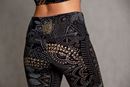 Bild von Yoga Leggings Maui in black/nature von The Spirit of OM