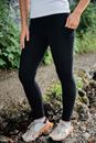 Bild von Leggings Yoga and Run in schwarz von The Spirit of OM