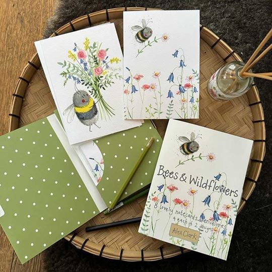 Bild von BEES AND WILDFLOWERS BOXED NOTECARDS