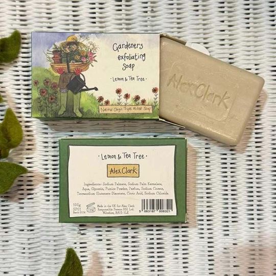 Bild von SOAP BLOOMING LOVELY GARDENER'S SOAP