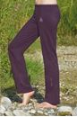 Bild von Wellness-Hose lang unisex in aubergine von The Spirit of OM