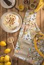 Bild von Bee Keeper Cotton Apron - Ulster Weavers