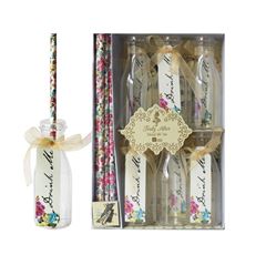 Bild von TRULY ALICE DRINK SET, BOTTLE, TAG & STRAW SET