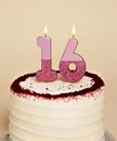 Bild von WE HEART BIRTHDAYS GLITTER NUMBER CANDLE 6, ROSE GOLD