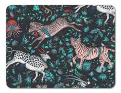 Bild von Emma J Shipley Protea/navy Tablemat 38x29 - Jamida of Sweden